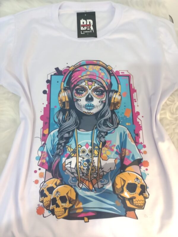 Fatal Girl - Image 5