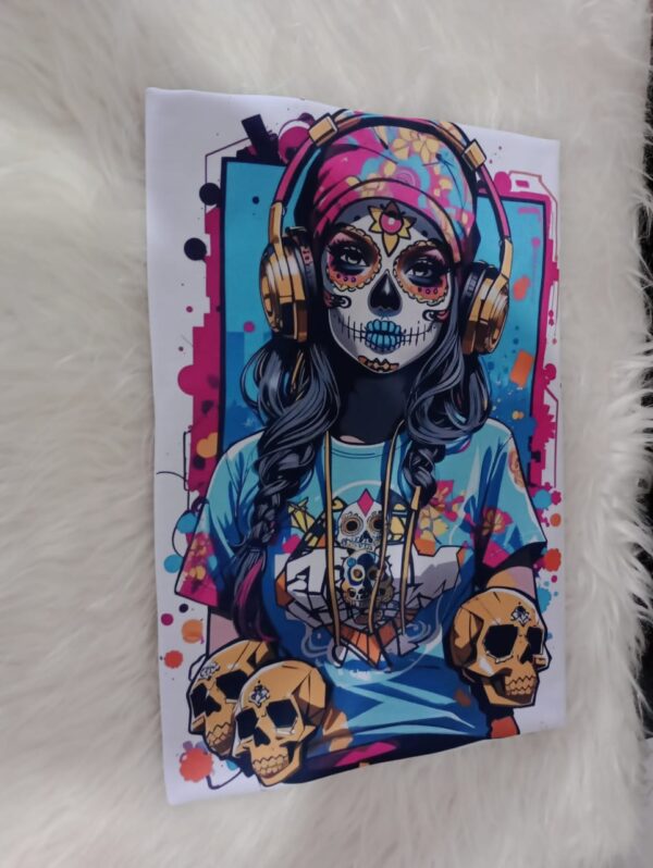 Fatal Girl - Image 2